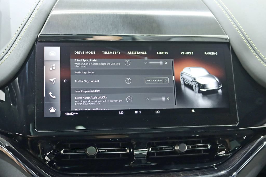 Used 2025 Aston Martin DBX 707 AWD/4WD image 34