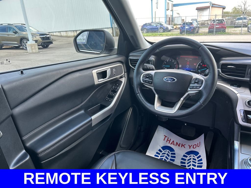 Used 2023 Ford Explorer XLT w/ Equipment Group 202A RWD image 9