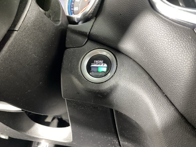 Used 2019 Chevrolet Equinox LT FWD image 24