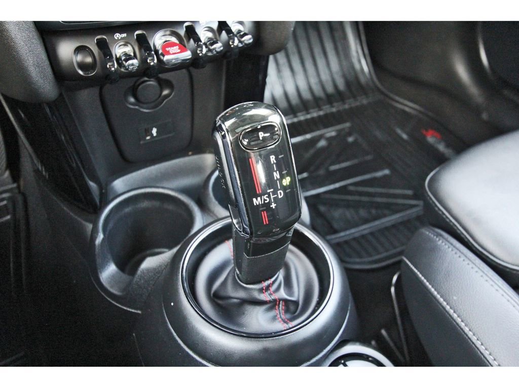 Used 2021 MINI Cooper S w/ Premium Package image 26