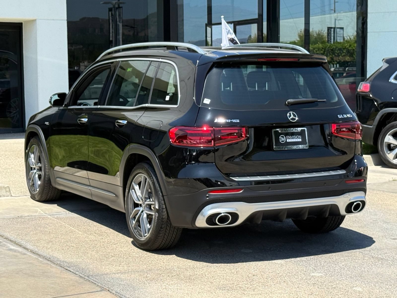 Used 2025 Mercedes-Benz GLB 35 AMG 4MATIC image 10