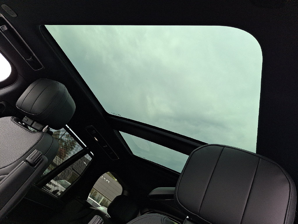New 2027 Land Rover Range Rover SE AWD/4WD image 10