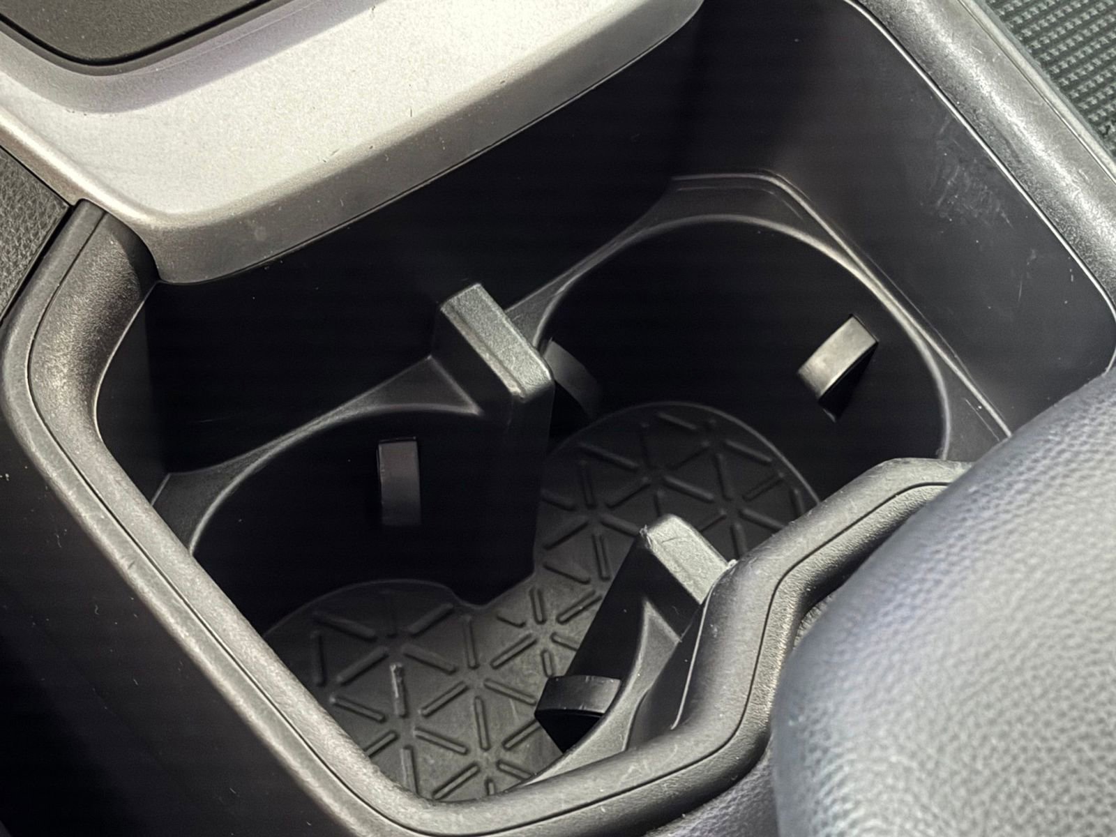 Used 2023 Toyota RAV4 LE image 26