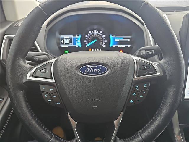 Used 2023 Ford Edge Titanium image 20