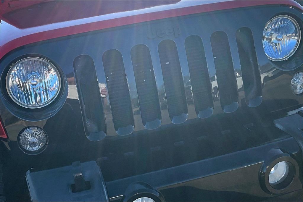 Used 2016 Jeep Wrangler Unlimited Willys image 27