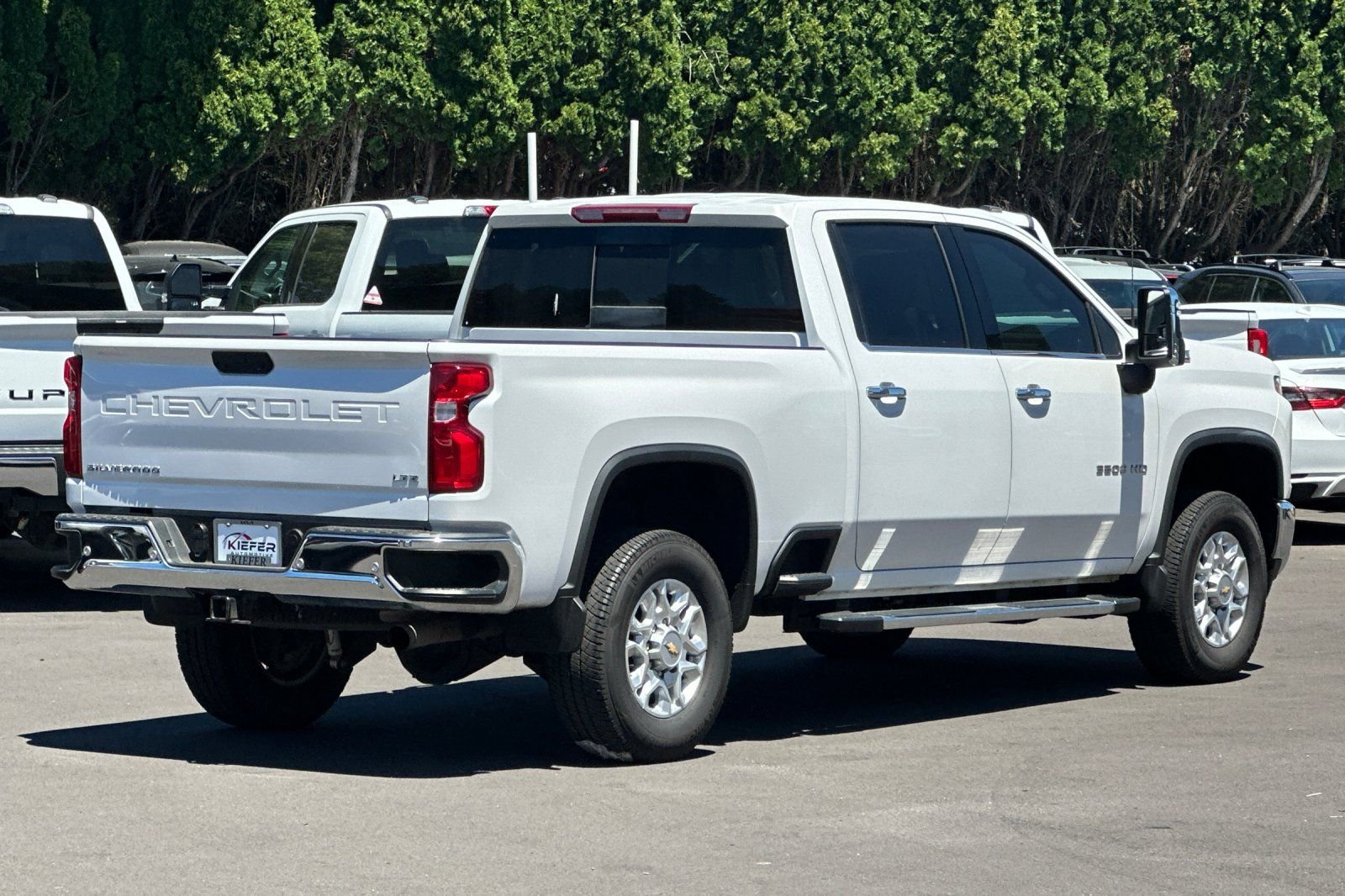 Used 2022 Chevrolet Silverado 3500 LTZ w/ LTZ Plus Package AWD/4WD image 4