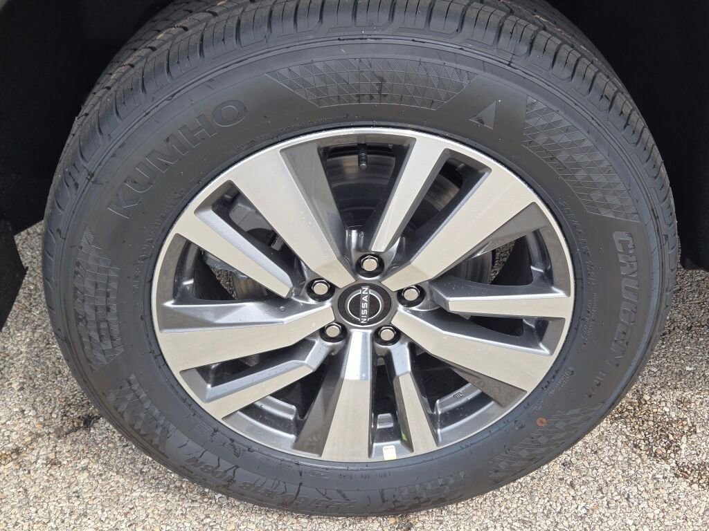New 2026 Nissan Pathfinder SL w/ Cargo Package AWD/4WD image 9