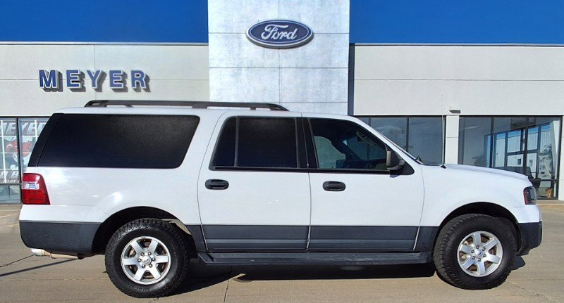 Used 2016 Ford Expedition EL XL image 1