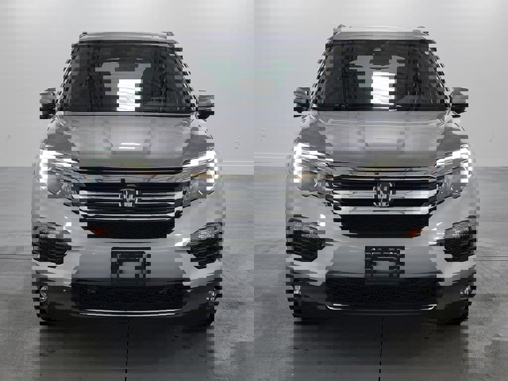 Used 2016 Honda Pilot Touring image 3