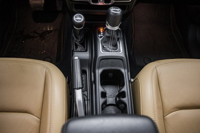 Used 2018 Jeep Wrangler Unlimited Sahara w/ Dual Top Group image 29