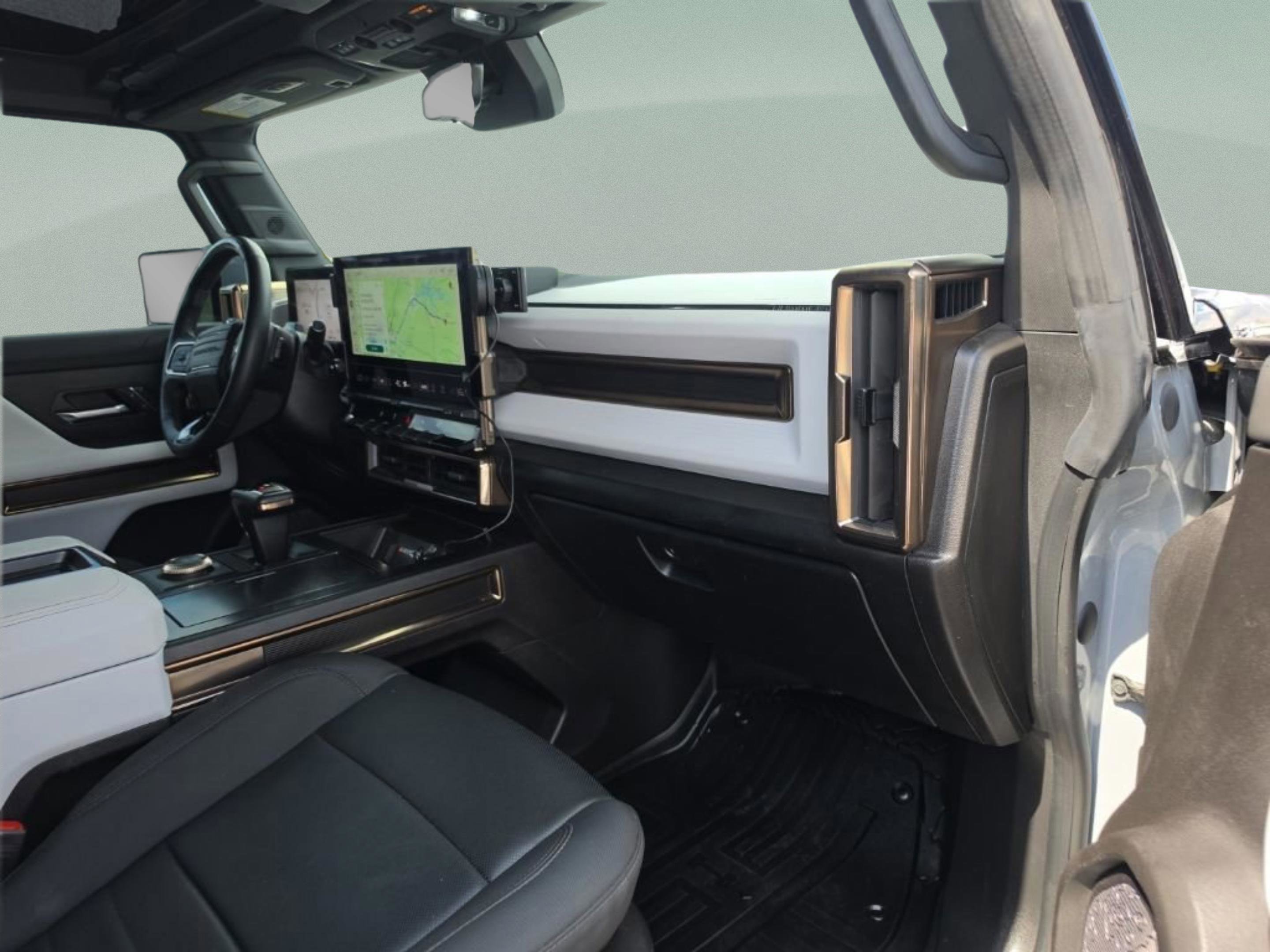 Used 2024 GMC Hummer EV 3X AWD/4WD image 28