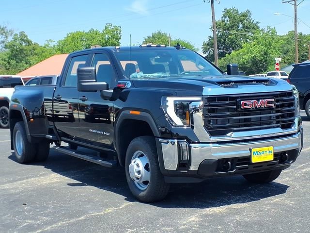 New 2026 GMC Sierra 3500 Pro AWD/4WD image 3