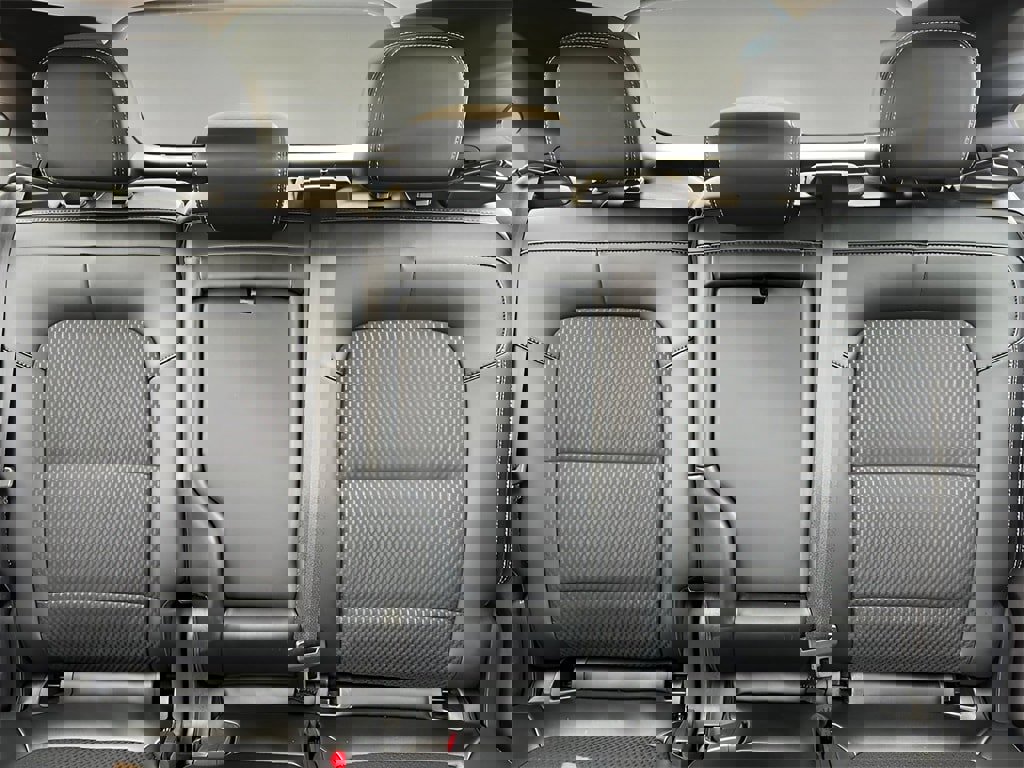 Used 2024 Ford Escape SE image 19