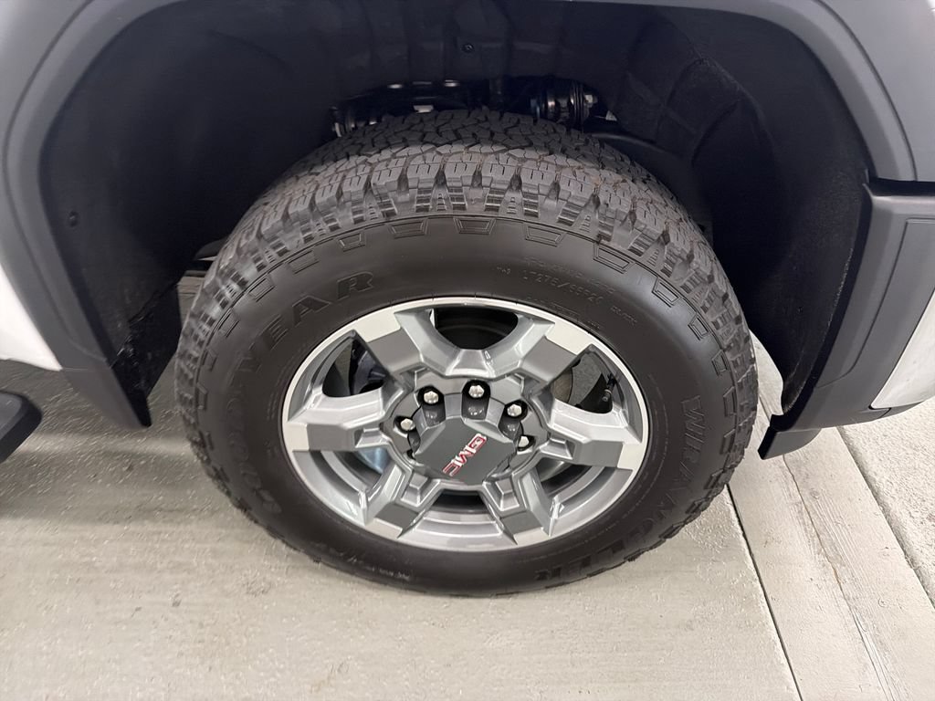 New 2026 GMC Sierra 2500 SLT AWD/4WD image 4