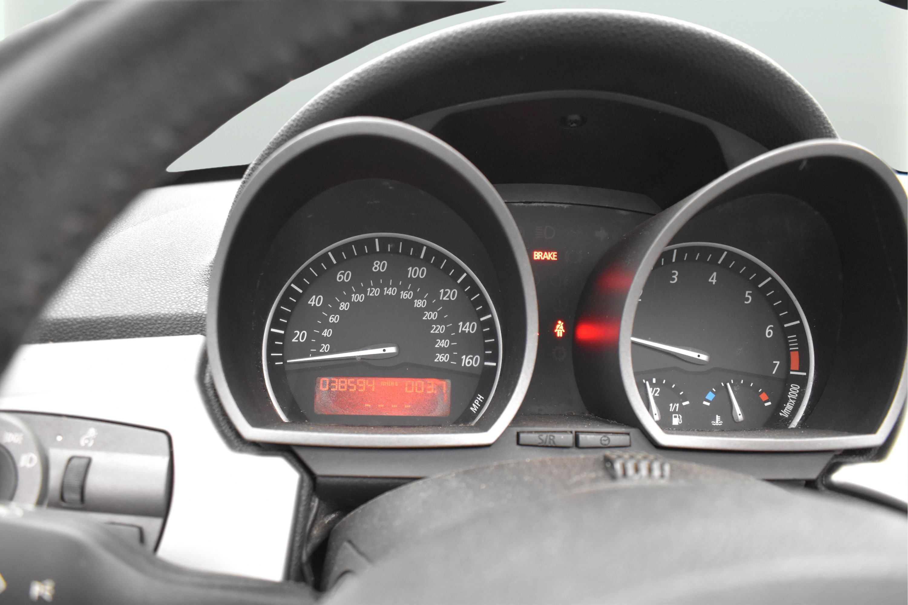 Used 2004 BMW Z4 2.5i RWD image 29