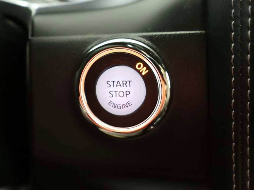 Used 2024 Nissan Armada Platinum image 43