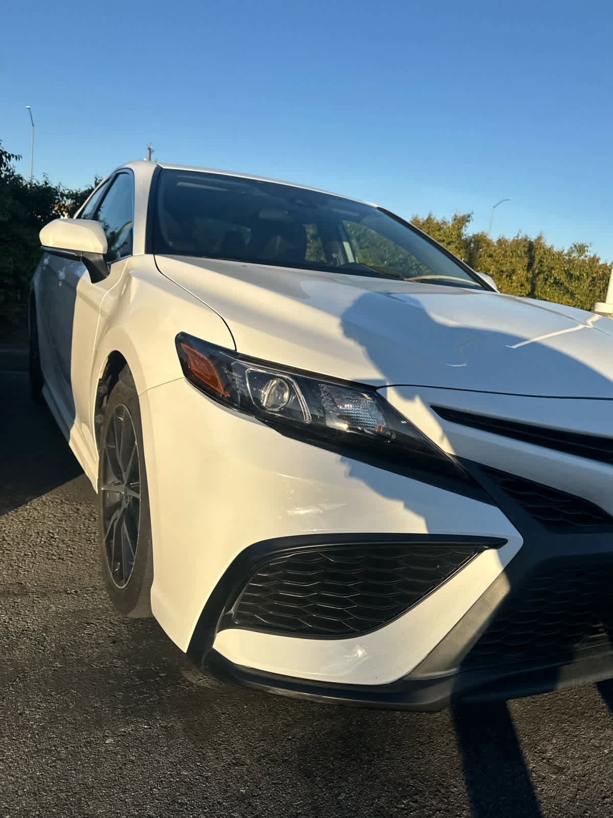 Used 2022 Toyota Camry SE image 8