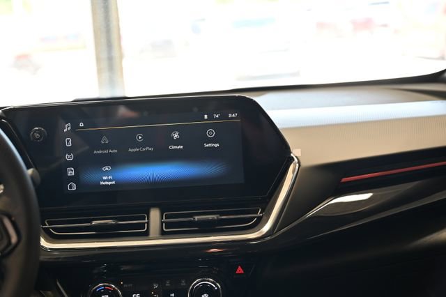 New 2026 Chevrolet Trax RS w/ Sunroof Package FWD image 15
