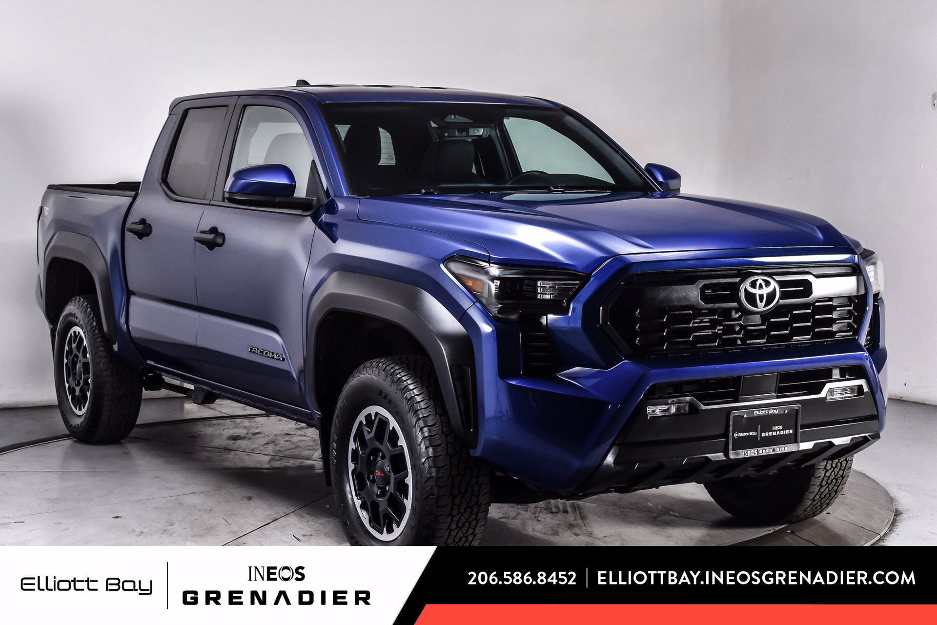 Used 2024 Toyota Tacoma TRD Off-Road AWD/4WD image 1