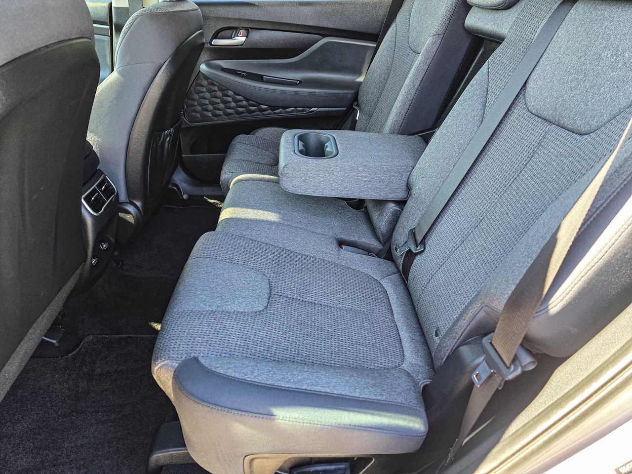 Used 2023 Hyundai Santa Fe SE image 29
