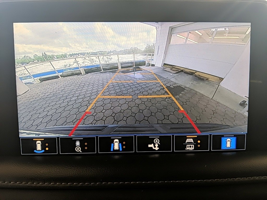 Used 2021 Chevrolet Tahoe Z71 w/ Luxury Package image 25