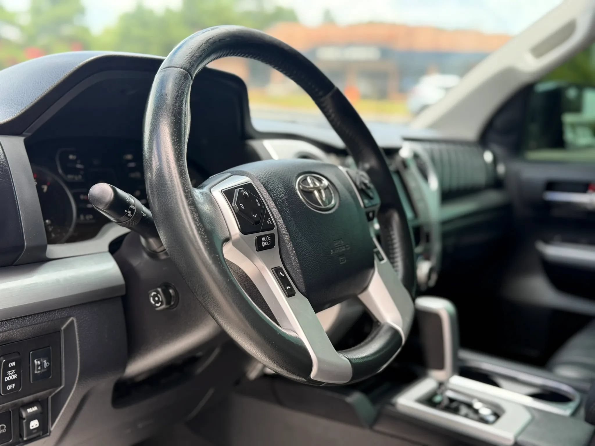 Used 2019 Toyota Tundra Platinum RWD image 9