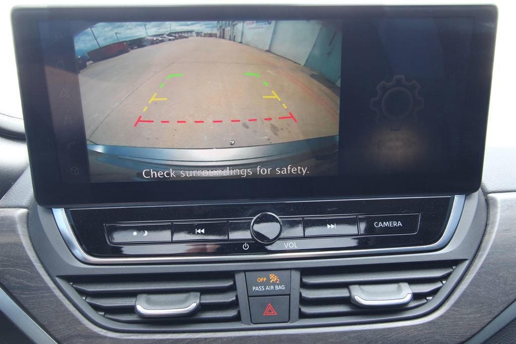 Used 2024 Nissan Altima 2.5 SV w/ SV Premium Package AWD/4WD image 12