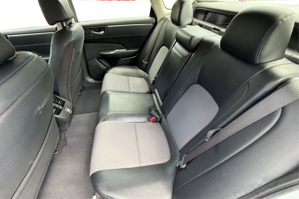 Used 2018 Honda Clarity Plug-In Hybrid image 10