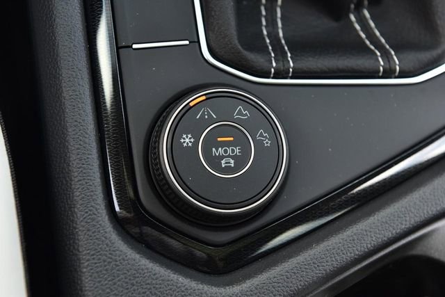 New 2026 Volkswagen Taos SE AWD/4WD image 17