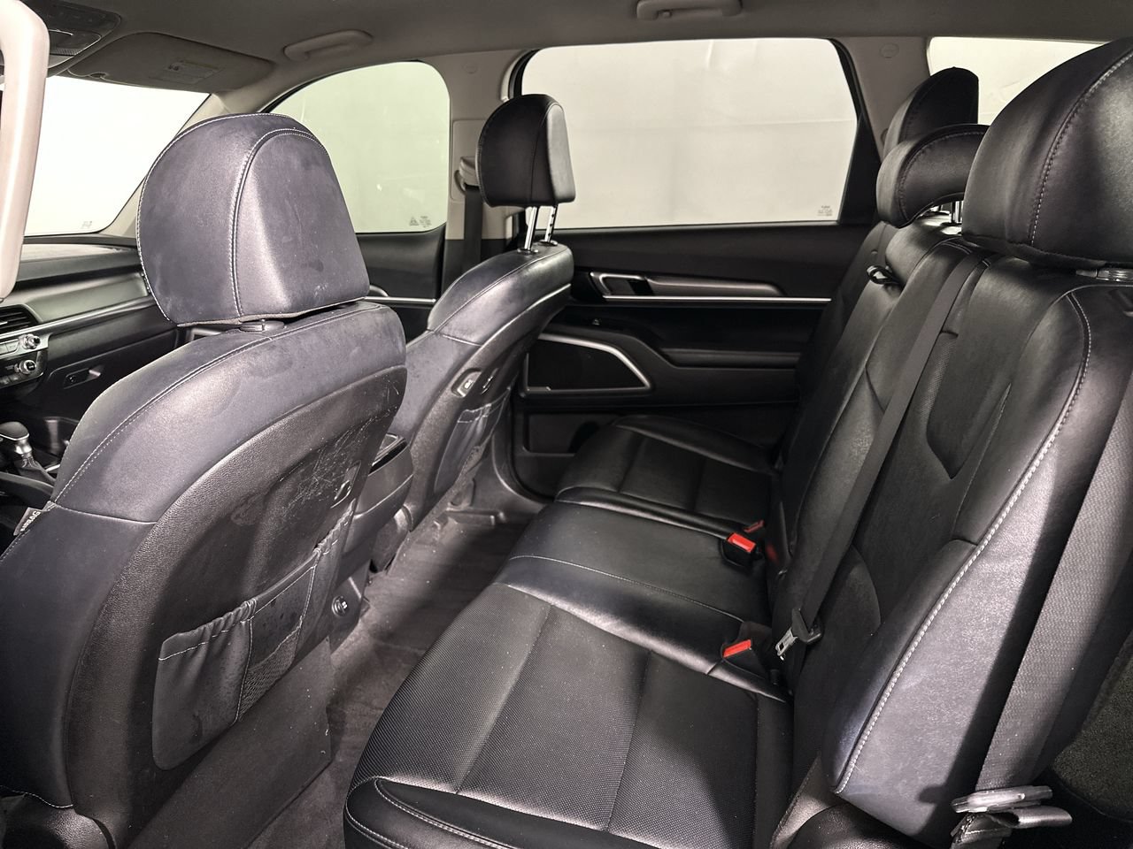 Used 2022 Kia Telluride LX FWD image 14