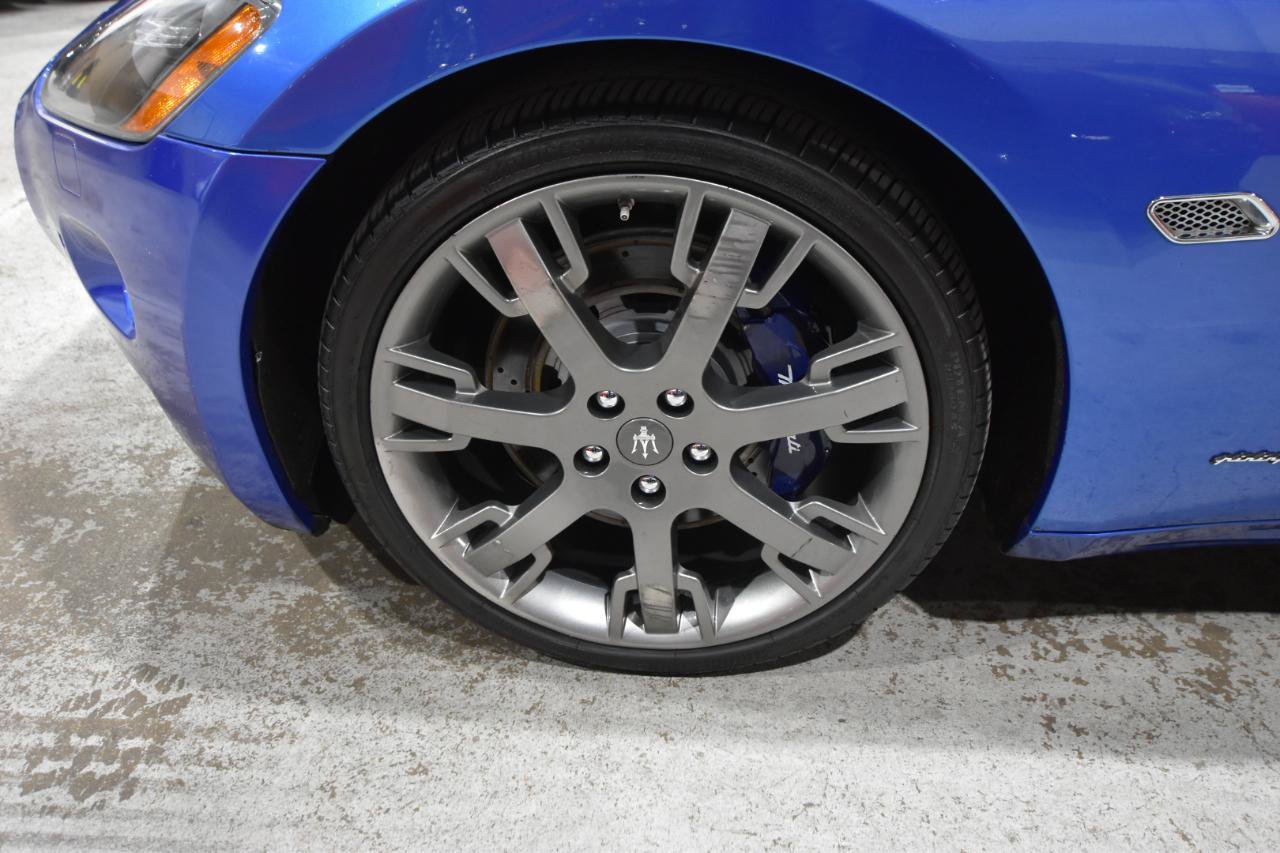 Used 2015 Maserati GranTurismo Convertible RWD image 54