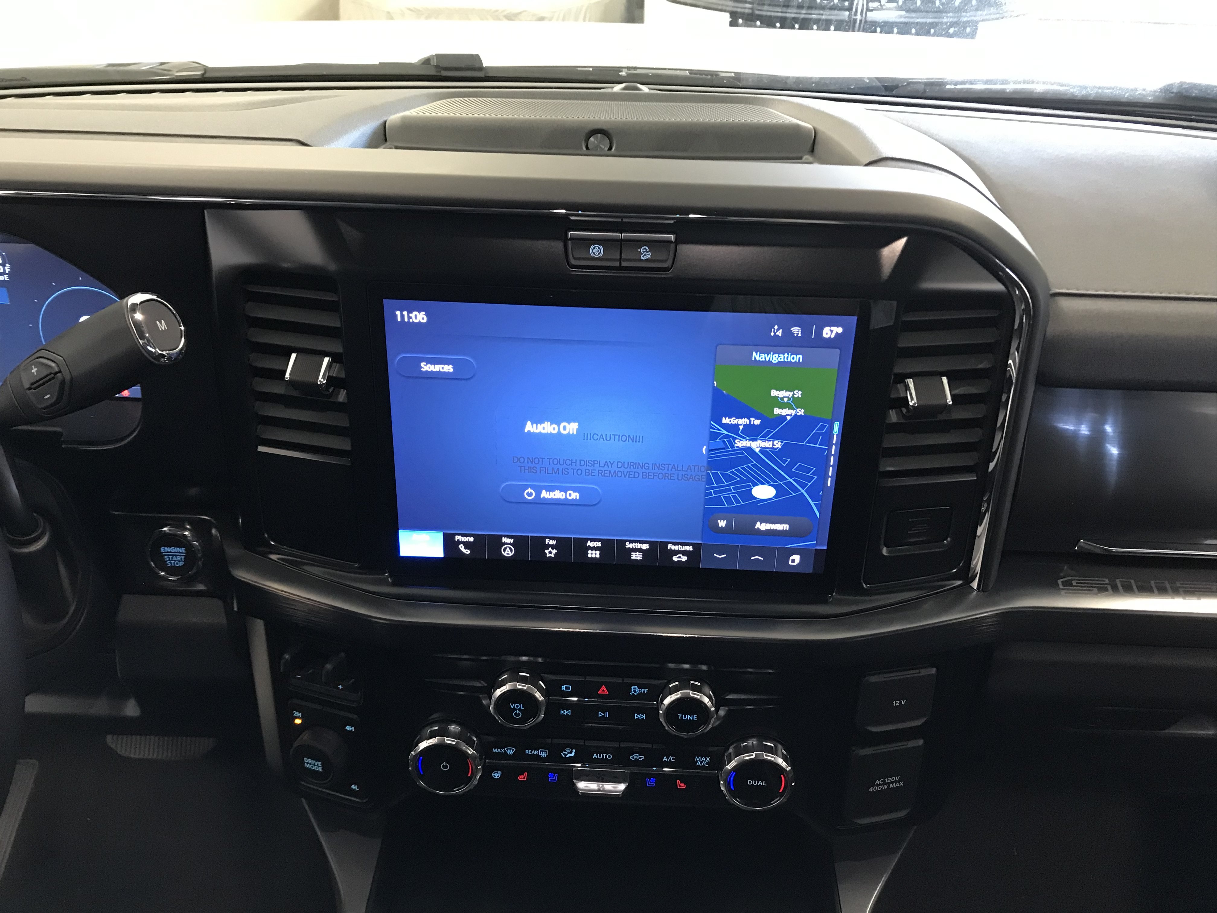 New 2026 Ford F250 Lariat w/ Black Appearance Package AWD/4WD image 23