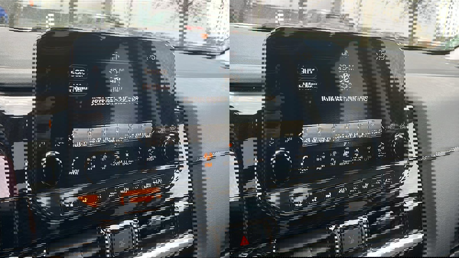 Used 2023 Nissan Pathfinder SL w/ SL Premium Package image 17