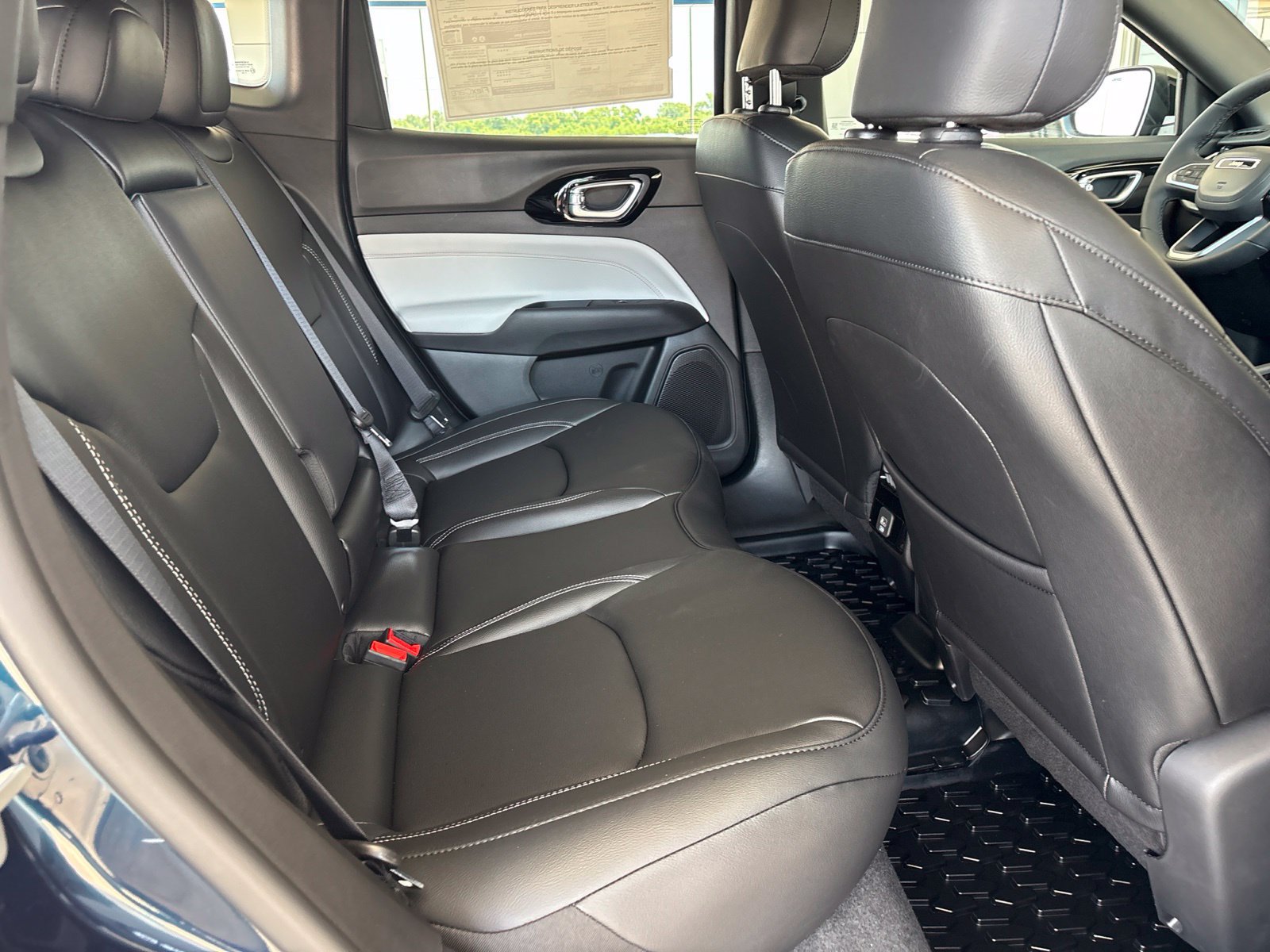 New 2026 Jeep Compass Limited AWD/4WD image 17