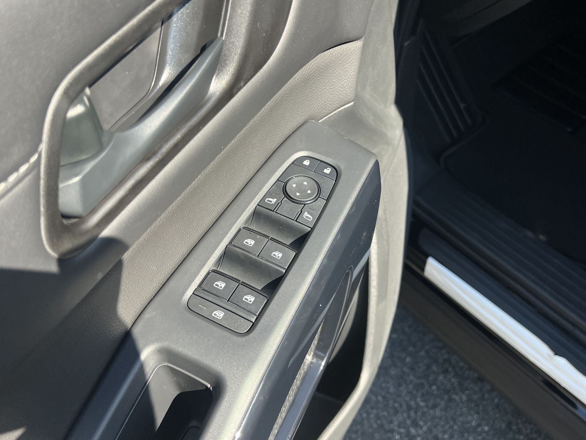 New 2026 Nissan Pathfinder SV FWD image 16