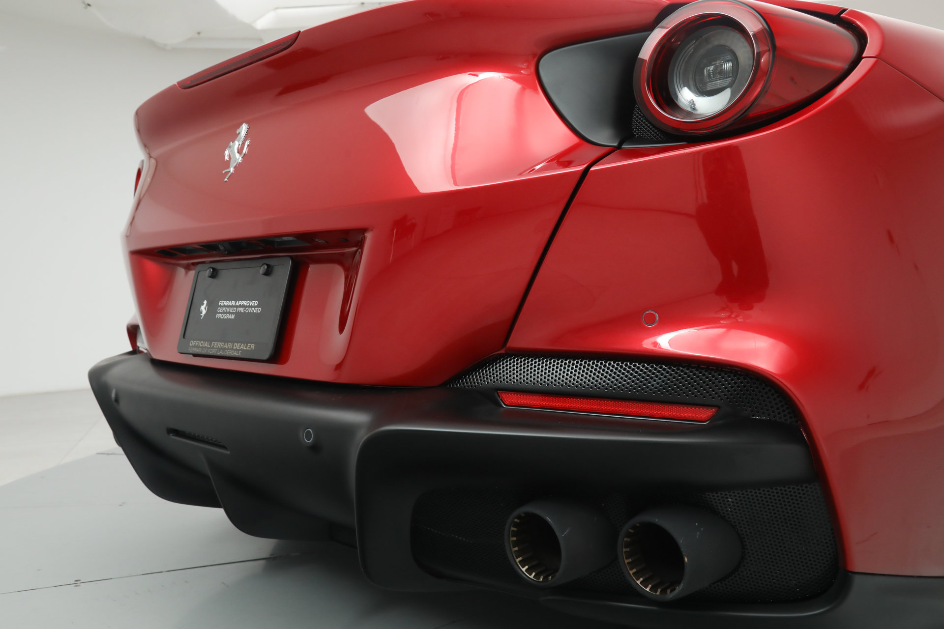 Certified 2023 Ferrari Portofino M RWD image 20