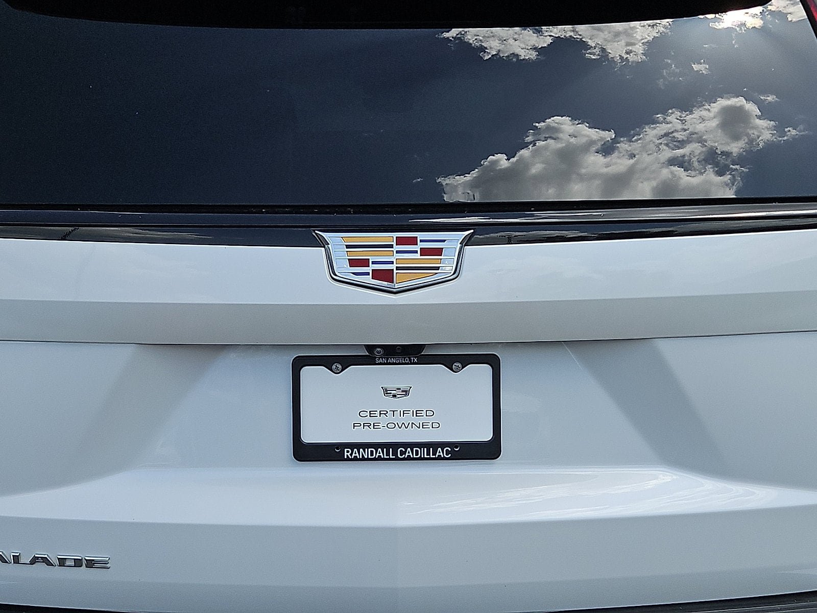 Certified 2024 Cadillac Escalade Sport w/ LPO, Floor Liner Package AWD/4WD image 5