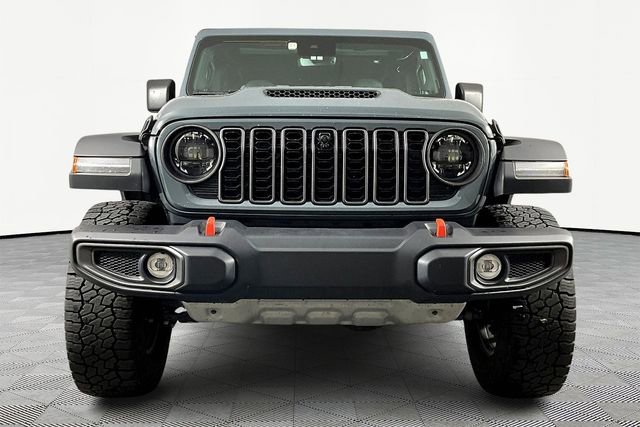 Used 2024 Jeep Gladiator Mojave w/ Technology Group image 2