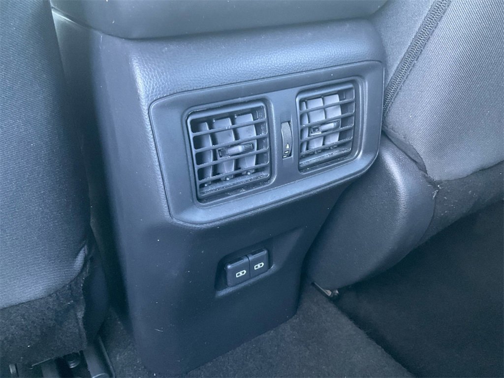 Used 2023 Toyota RAV4 XLE image 30