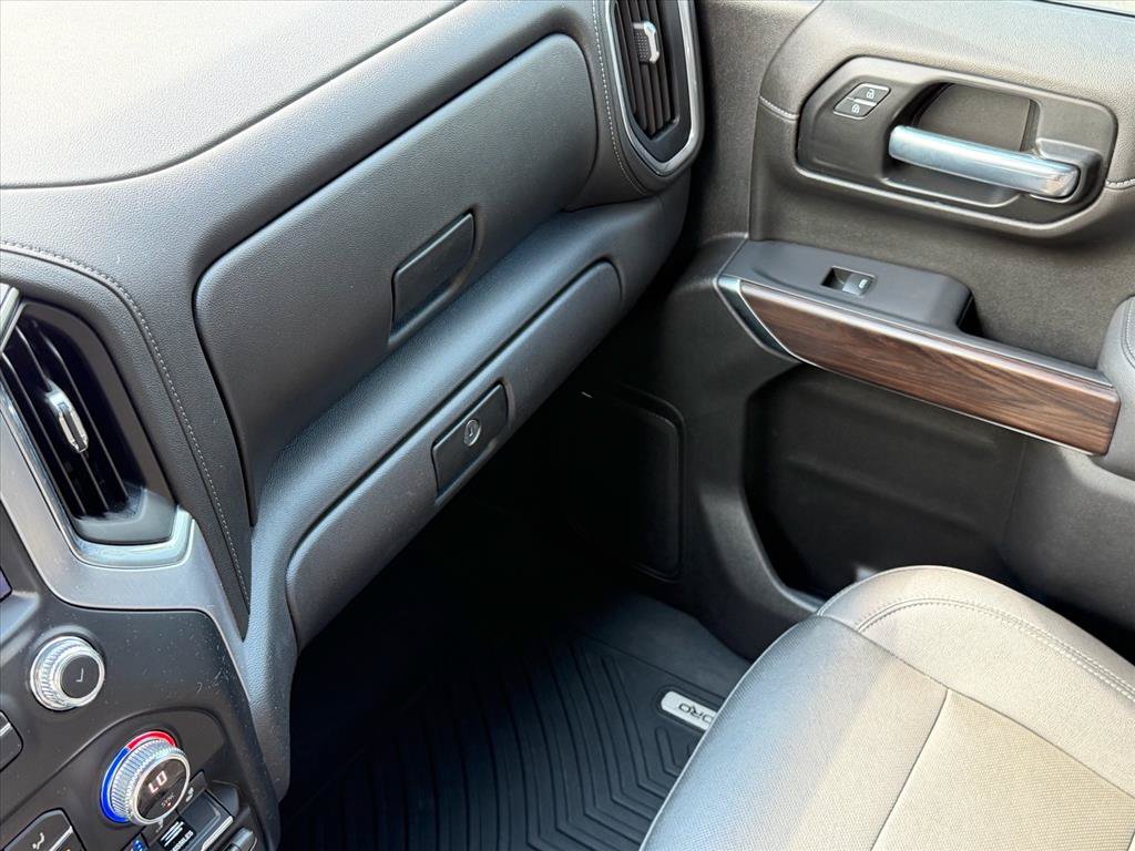 Used 2021 GMC Sierra 1500 SLT AWD/4WD image 16