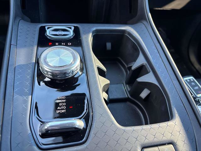Used 2025 Jeep Wagoneer S Limited AWD/4WD image 26