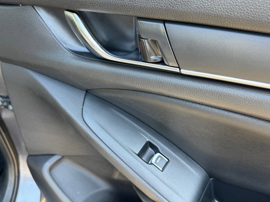 Used 2019 Honda Accord Sport image 31