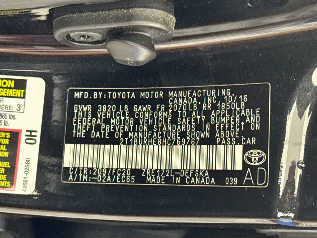 Used 2017 Toyota Corolla SE w/ Carpet Mat Package (TMS) FWD image 30