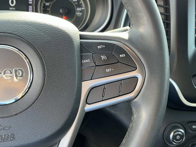 Used 2021 Jeep Cherokee Latitude Lux image 29