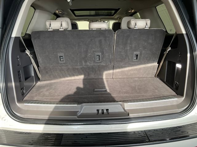 Used 2022 Lincoln Navigator Reserve image 16