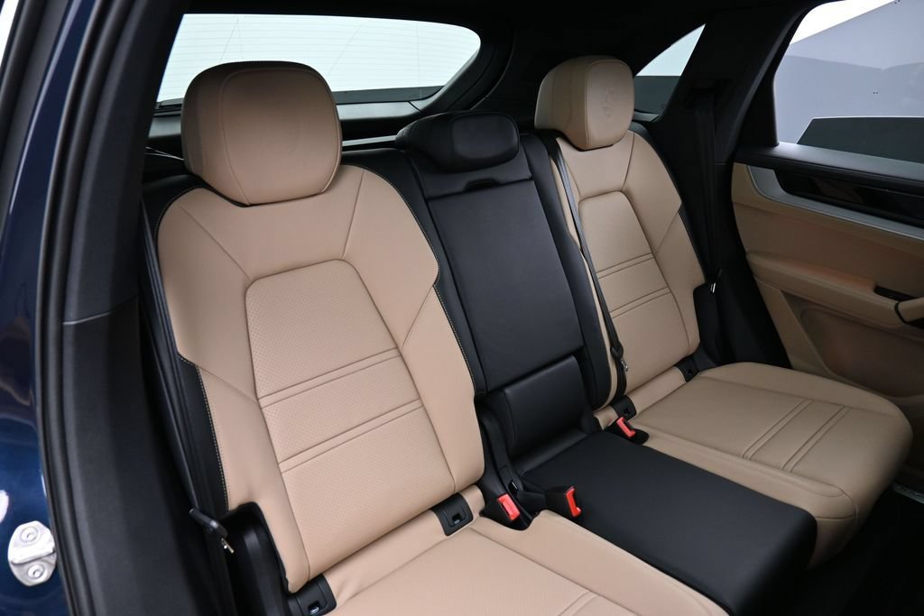 New 2026 Porsche Cayenne S AWD/4WD image 26