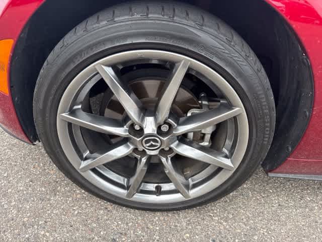 Used 2023 MAZDA MX-5 Miata Grand Touring RWD image 9
