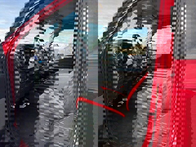 New 2025 Ford F250 Lariat w/ Lariat Ultimate Package image 24