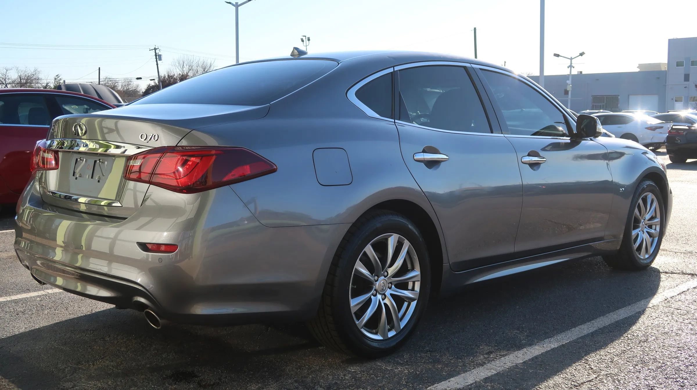 Used 2017 INFINITI Q70 3.7 image 14