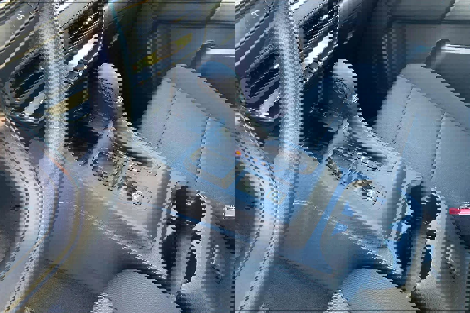 Used 2024 Chevrolet Colorado W/T image 16